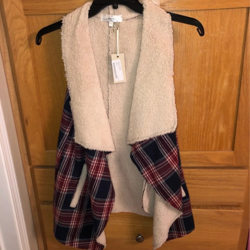 Fur vest